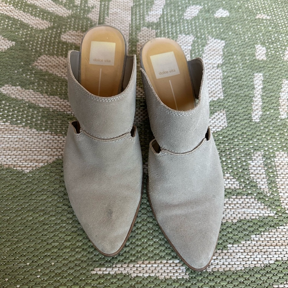 Dolce Vita Women's Gray Suede Mules